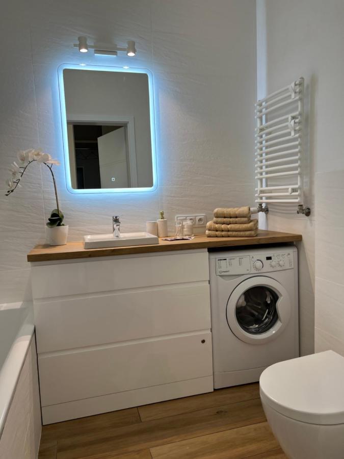 Apartament 26 Metro Apartman Varsó Kültér fotó